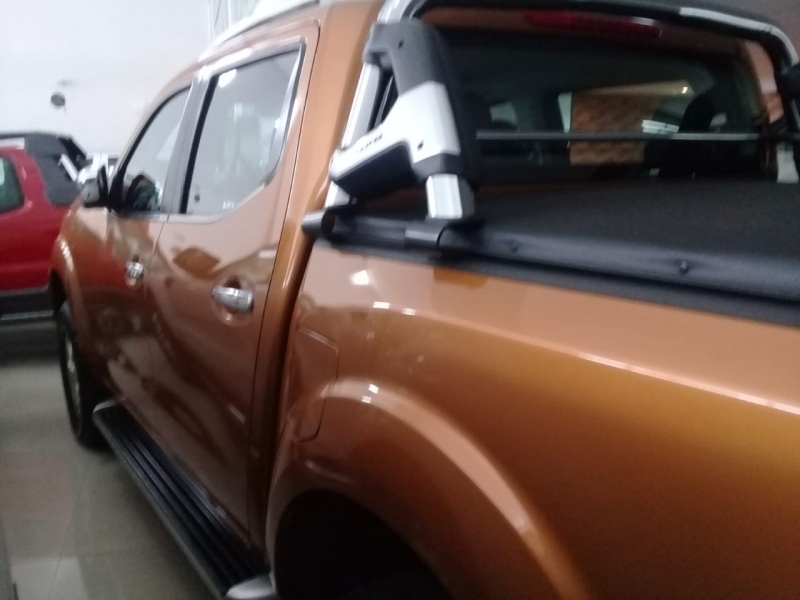 NISSAN FRONTIER 2.3 16V TURBO DIESEL LE CD 4X4 AUTOMATICO